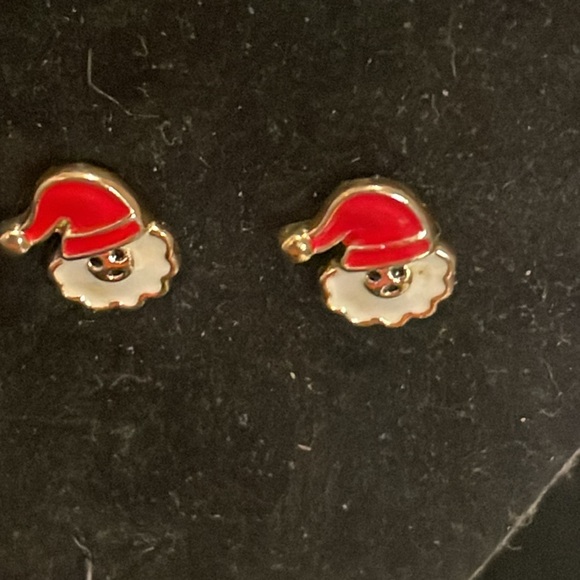0.5” Vintage Santa Claus mixed metal stud earrings w/red white enamel - Picture 3 of 9